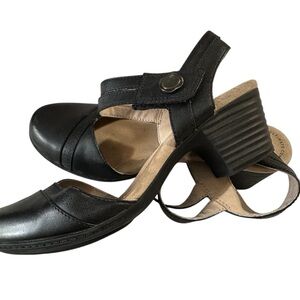 Clarks Black Leather Block Heel Mary Jane